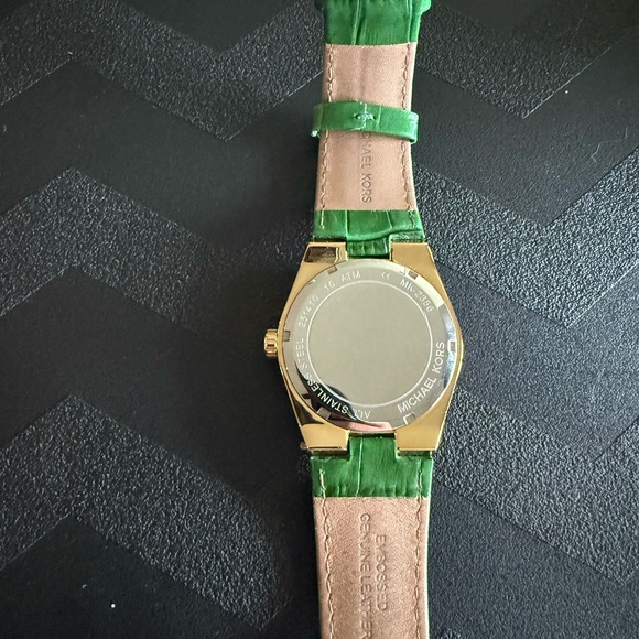 Michael Kors Channing Embossed-Leather Gold-Tone Watch - Picture 4 of 5